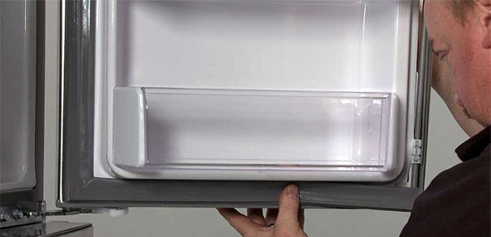 Замена уплотнителя на дверце холодильника